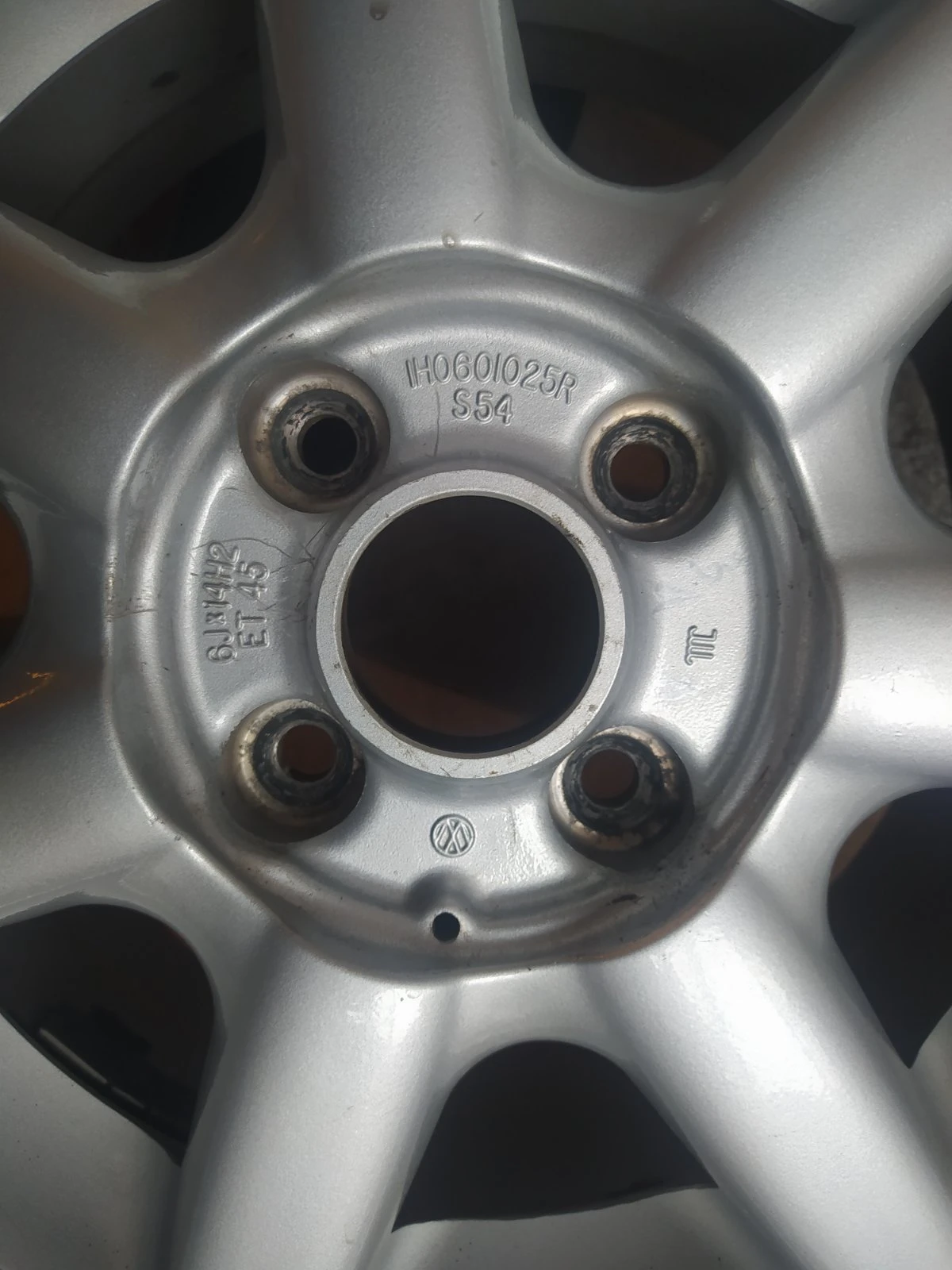 ���� � ������ 185/60R14 �� VW Golf | Mobile.bg � ����������� 4