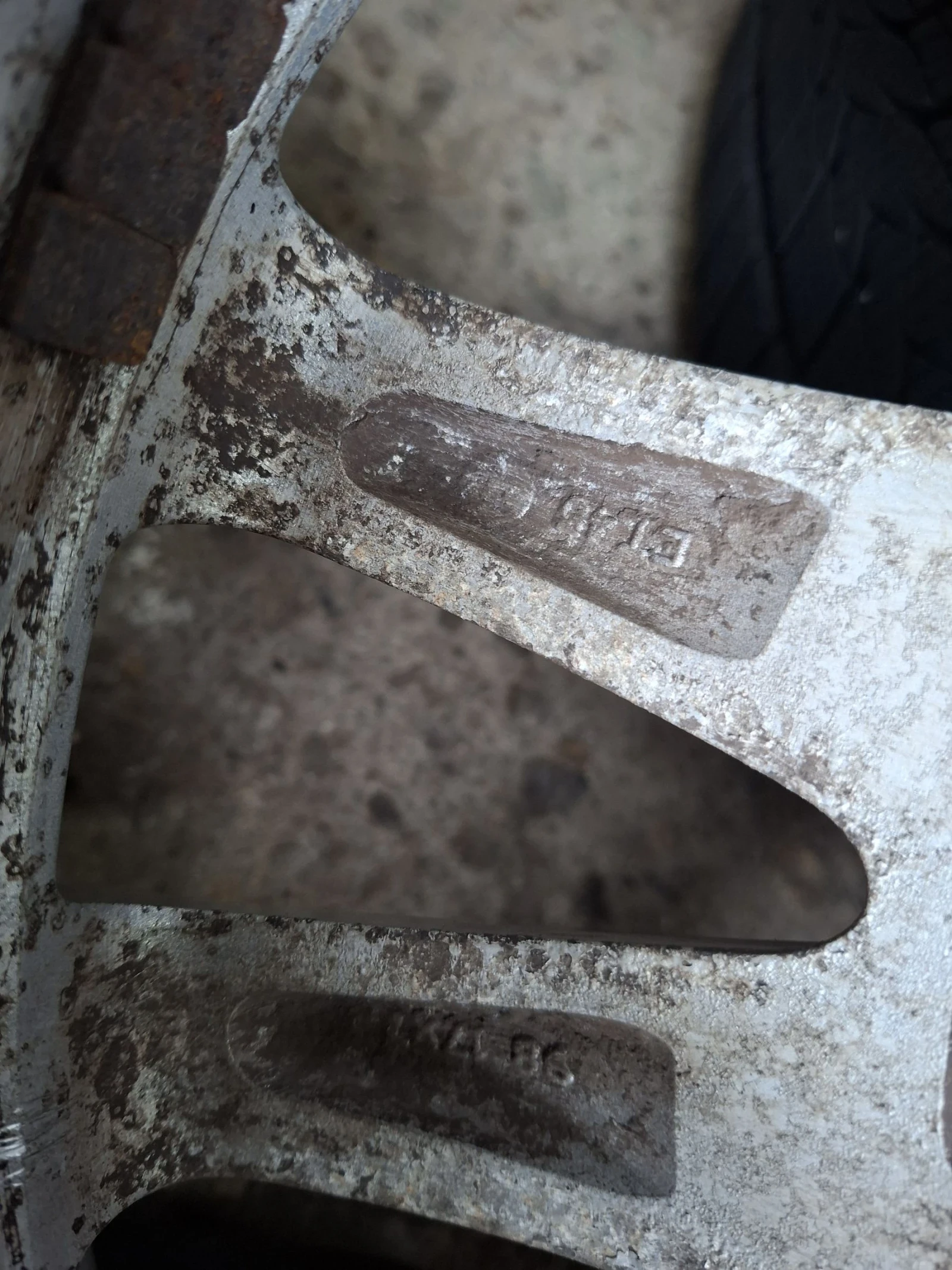 ���� � ������ 215/55R17 �� Toyota Avensis | Mobile.bg � ����������� 11