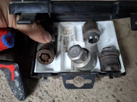 ���� � ������ 215/55R17 �� Toyota Avensis | Mobile.bg � ����� ������ 2