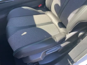 Peugeot 3008 1.2i-Allure-Изключително запазен! - 16400 € / 32075.61 лв. - 76623491 5