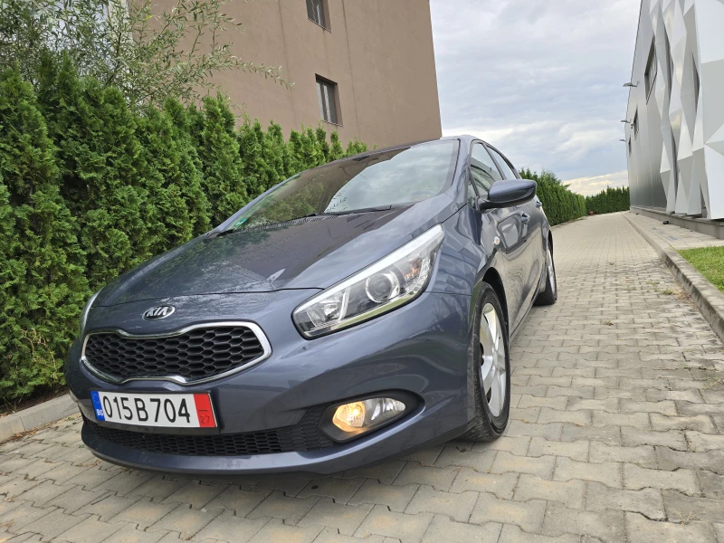 Kia Ceed 1.4i , снимка 1 - Автомобили и джипове - 47229497