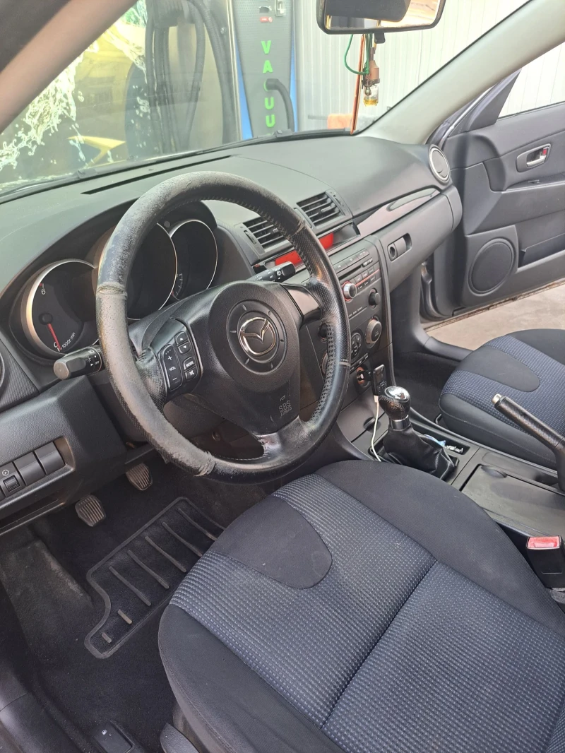 Mazda 3, снимка 11 - Автомобили и джипове - 47387763