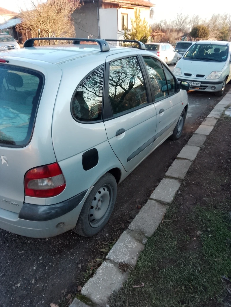 Renault Scenic, снимка 5 - Автомобили и джипове - 48614701