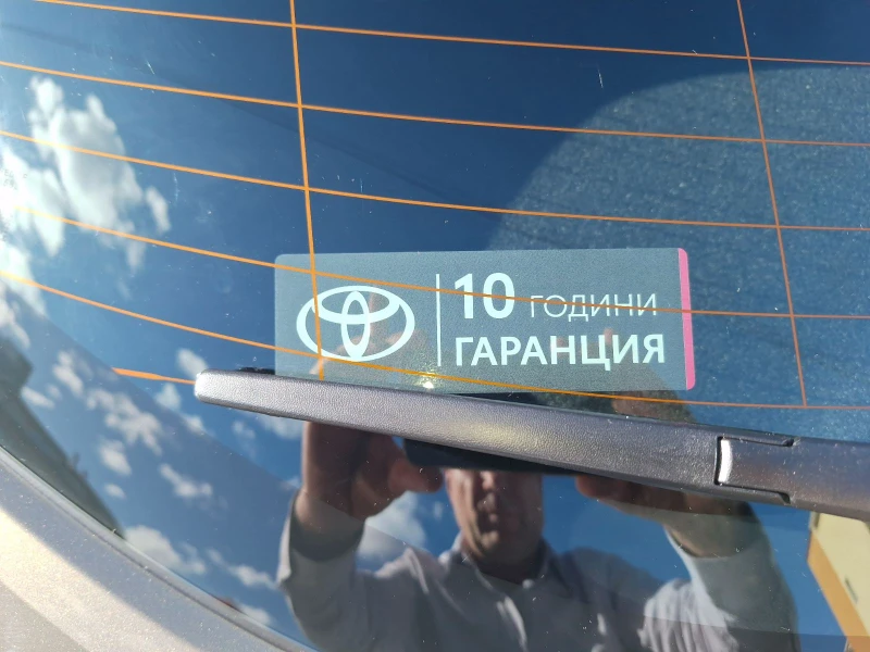 Toyota Corolla 1.8 HSD 122 к.с. e-CVT Executive, снимка 10 - Автомобили и джипове - 48653103