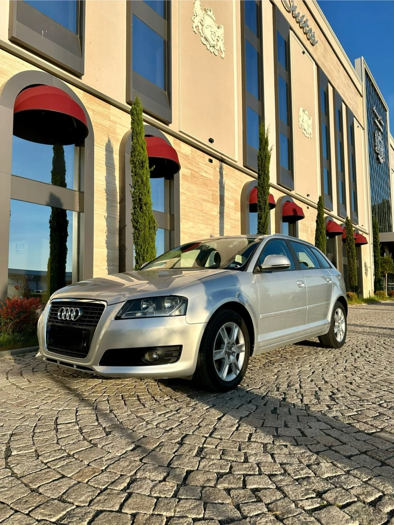 Audi A3 1.6 TDI facelift , снимка 1 - Автомобили и джипове - 49250821