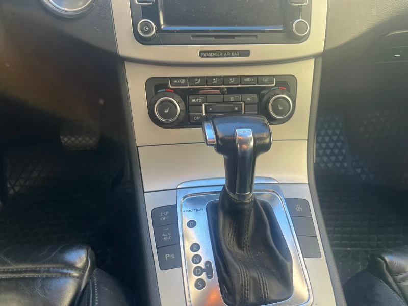 VW Passat R-line 4Motion, снимка 8 - Автомобили и джипове - 52616933