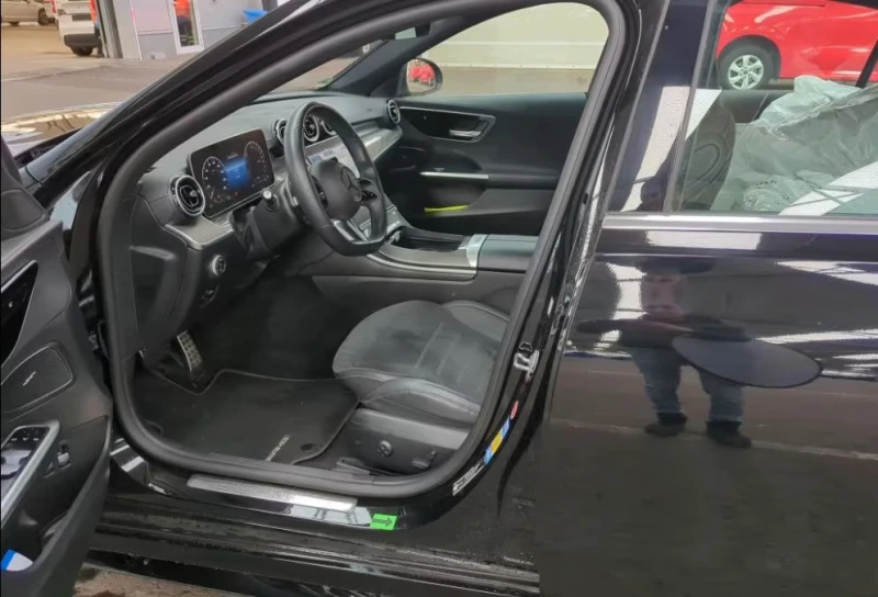 Mercedes-Benz C 300 e/AMG-PACK/360CAM/9G-TRONIC/121D, снимка 5 - Автомобили и джипове - 51912107