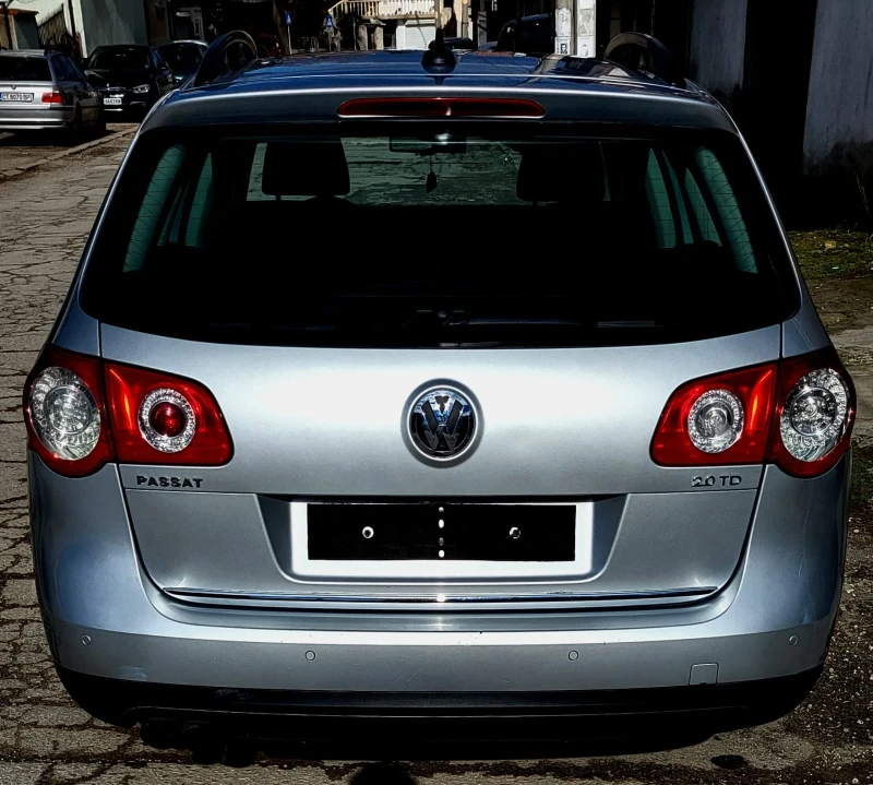 VW Passat, снимка 4 - Автомобили и джипове - 52866585