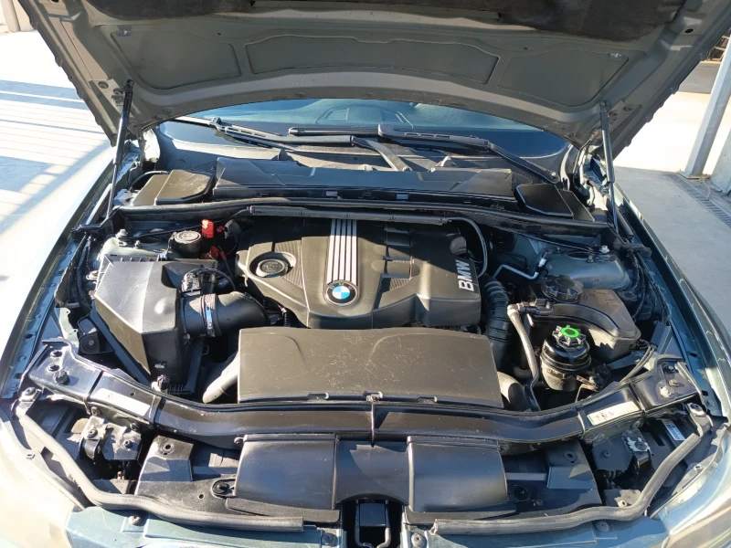 BMW 320 2.0D  Xdrive, снимка 14 - Автомобили и джипове - 52929763