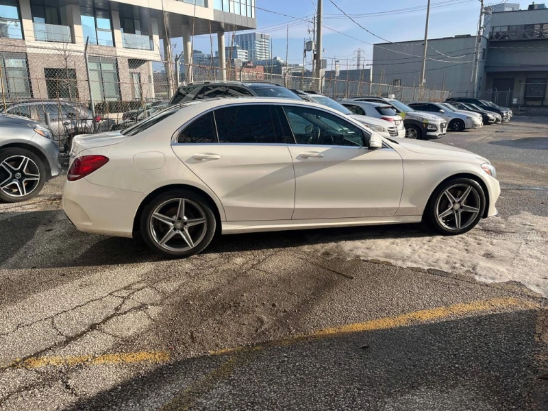 Mercedes-Benz C 300 * CARFAX * ЦЕНА ДО БГ, снимка 5 - Автомобили и джипове - 53053413
