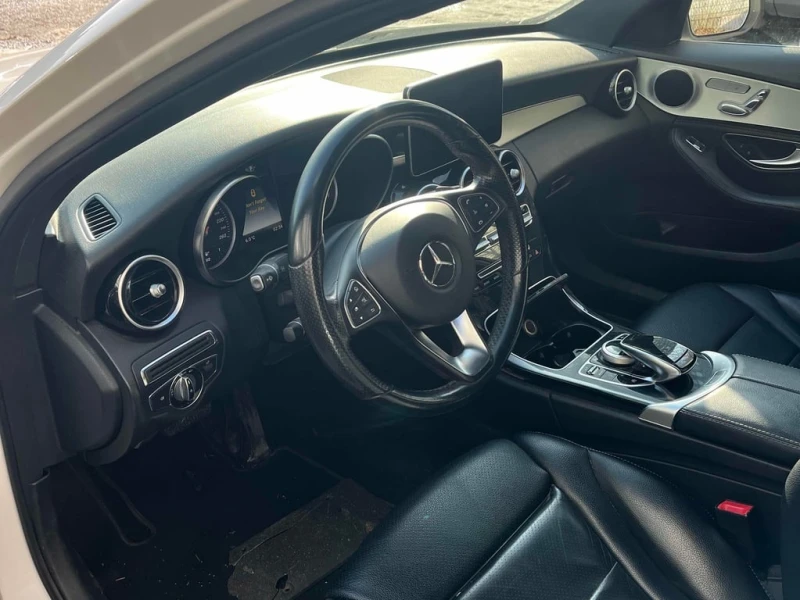 Mercedes-Benz C 300 * CARFAX * ЦЕНА ДО БГ, снимка 8 - Автомобили и джипове - 53053413