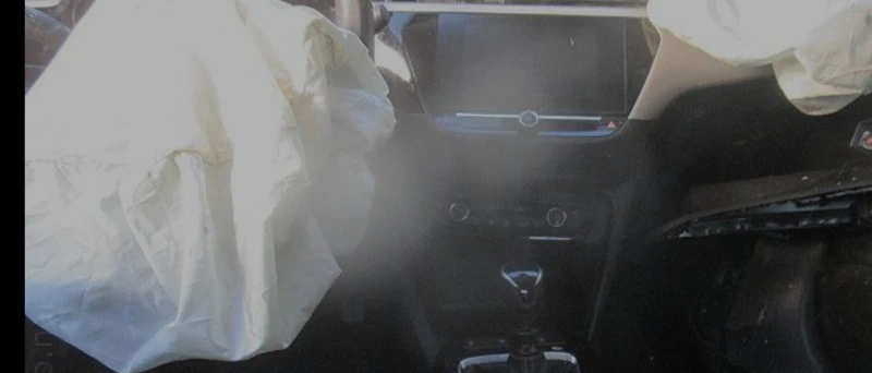 Opel Corsa 1.2I 47000KM, снимка 5 - Автомобили и джипове - 53190527