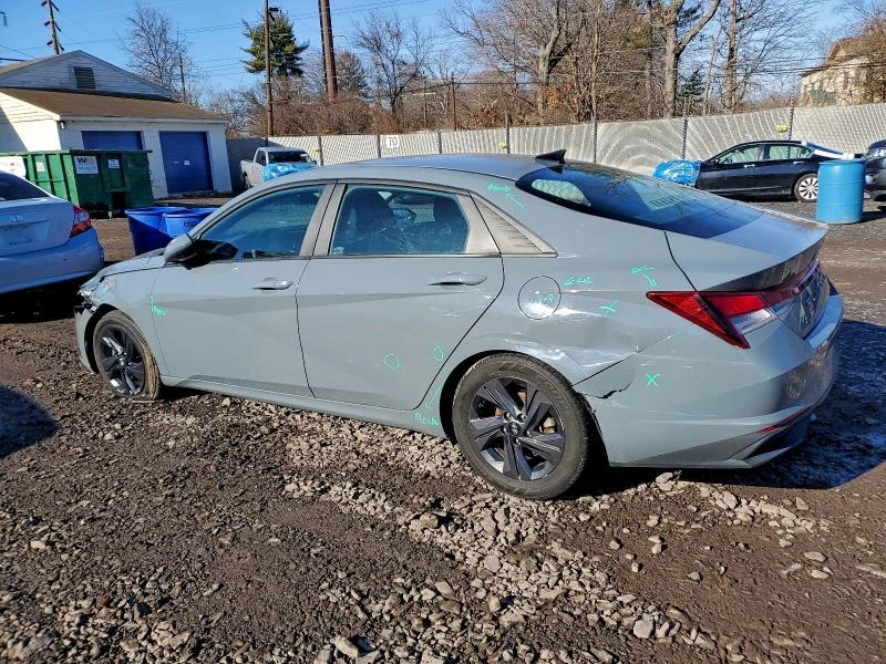 Hyundai Elantra 2.0L 4 Front-wheel Drive, снимка 2 - Автомобили и джипове - 52904614