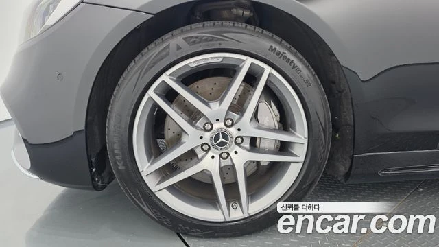 Mercedes-Benz S 560, снимка 5 - Автомобили и джипове - 55847895