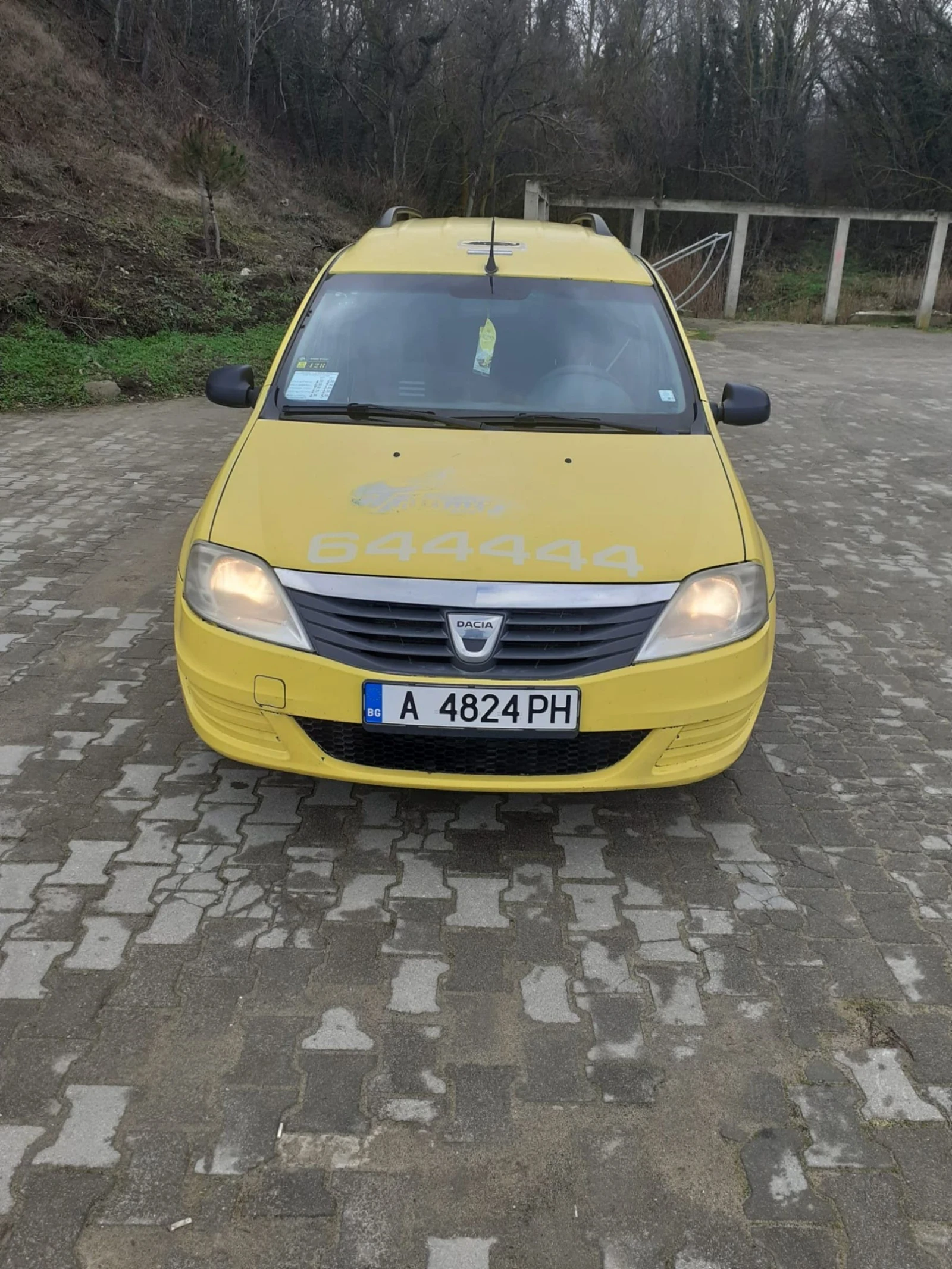 Dacia Logan 1.6 i ГАЗ, снимка 1