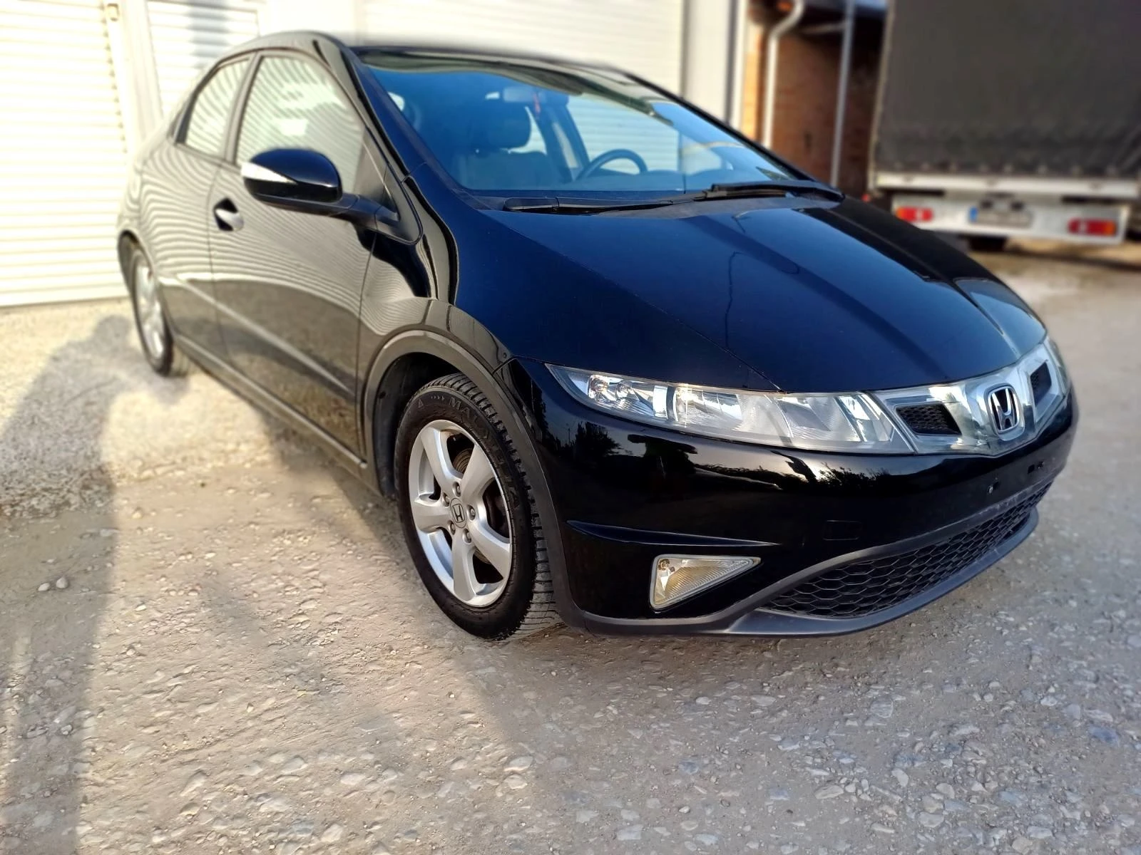 Honda Civic 1.4i-vtec-ITALY - изображение 2