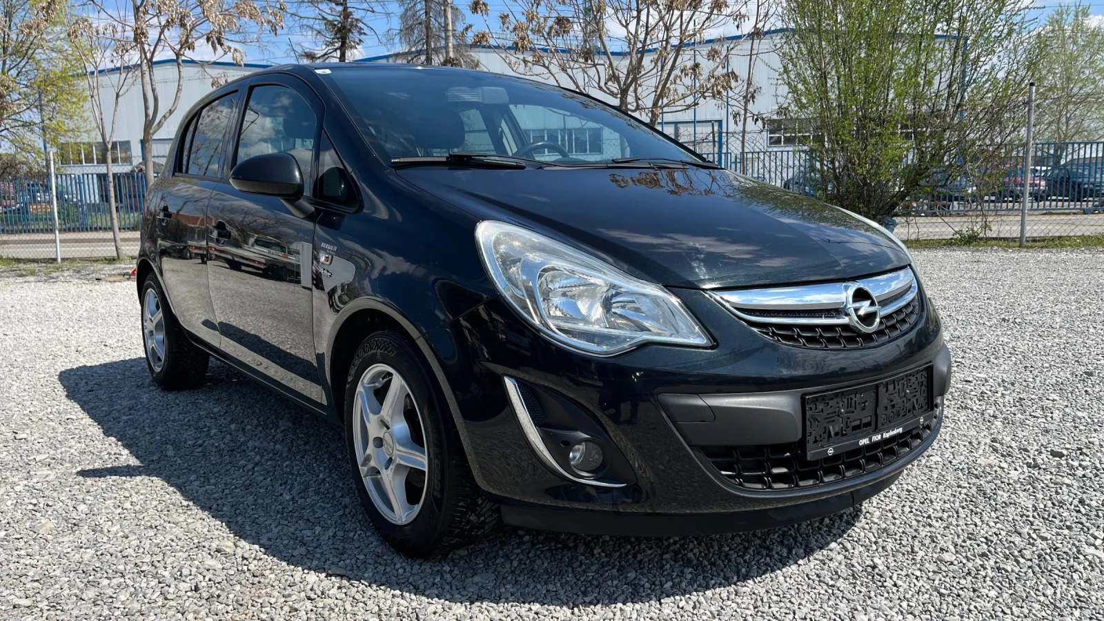 Opel Corsa 1.2 ACTIVE - изображение 2