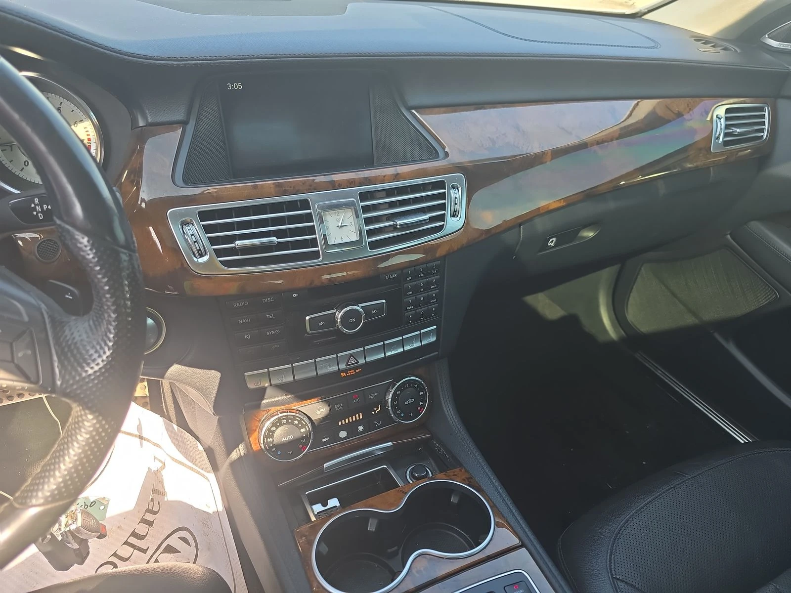Mercedes-Benz CLS 500 AMG* PACK* 4MATIC* ПОДГРЕВ* ОБДУХВАНЕ* МАСАЖ* КЕЙЛ - изображение 9