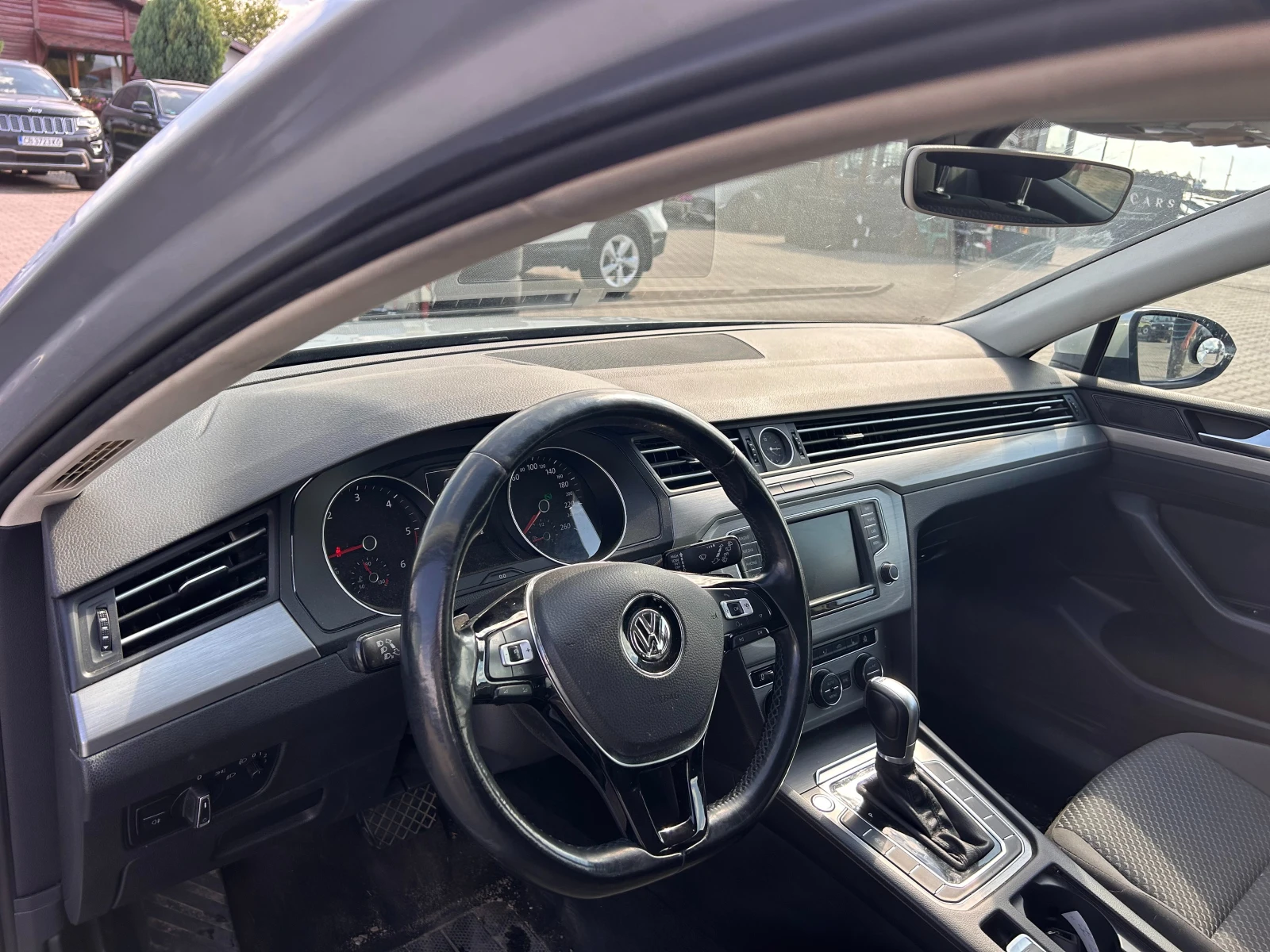 VW Passat 2.0TDI AVTOMAT/NAVI EURO 5 | Mobile.bg   11
