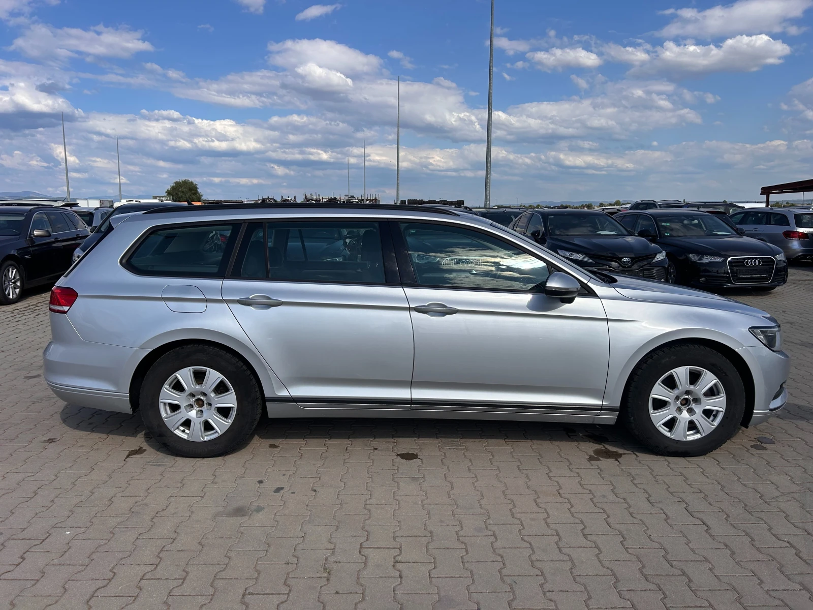 VW Passat 2.0TDI AVTOMAT/NAVI EURO 5 - изображение 5