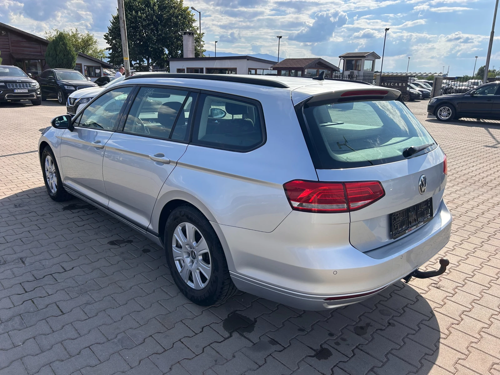 VW Passat 2.0TDI AVTOMAT/NAVI EURO 5 - изображение 8