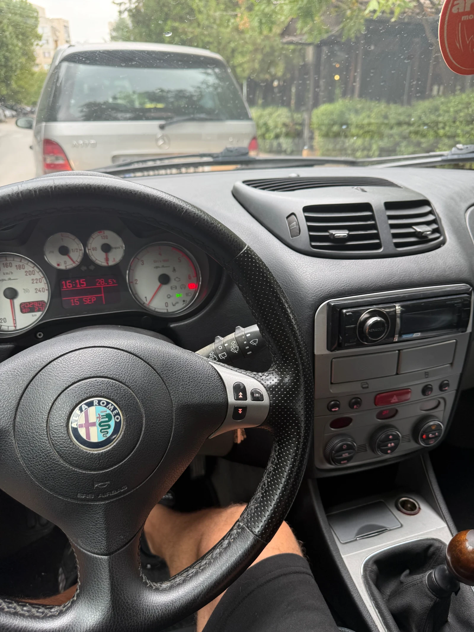 Alfa Romeo 147 1.9 jtdm 8v 120hp - изображение 6