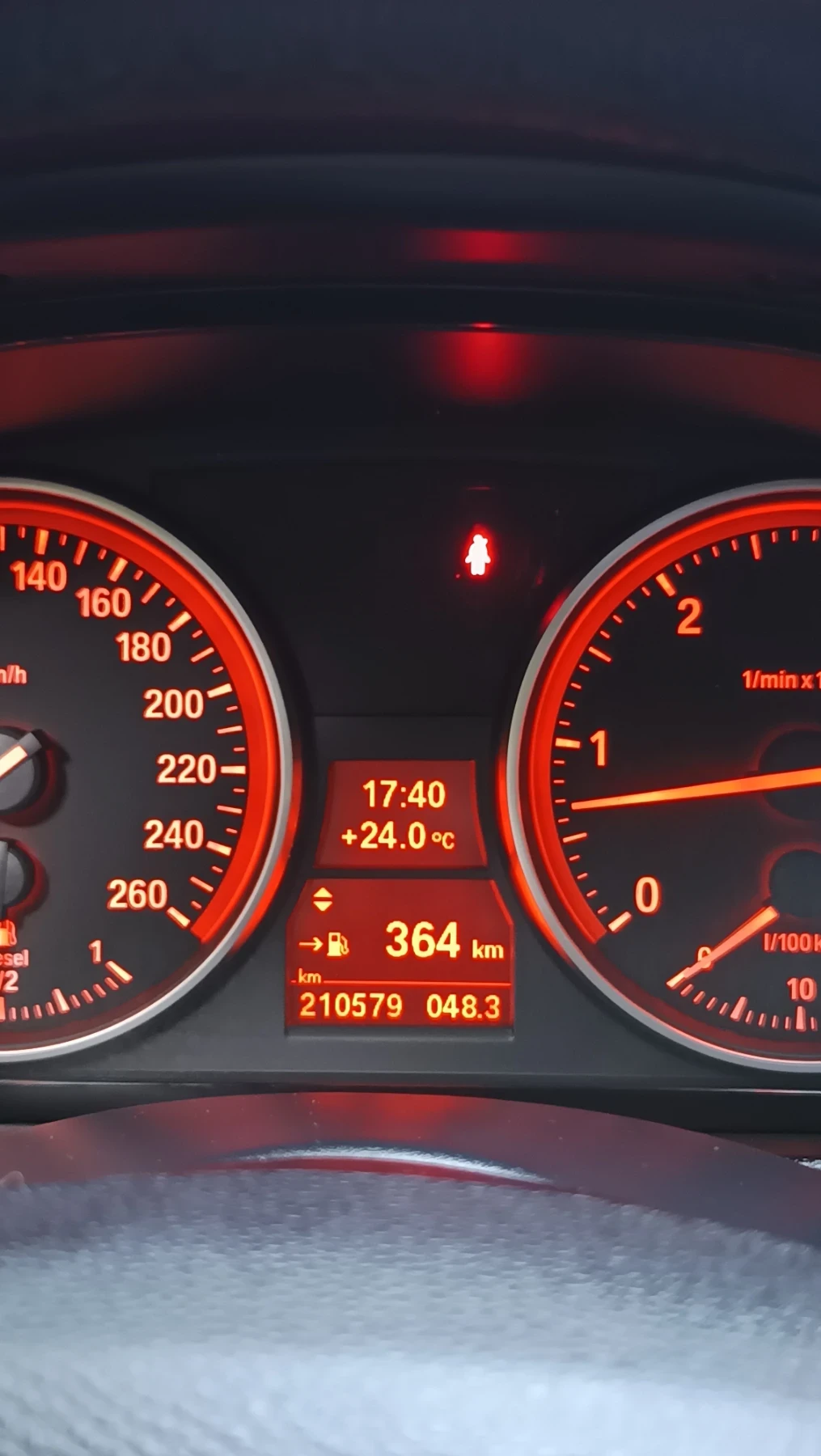 BMW 330 LCI - изображение 5