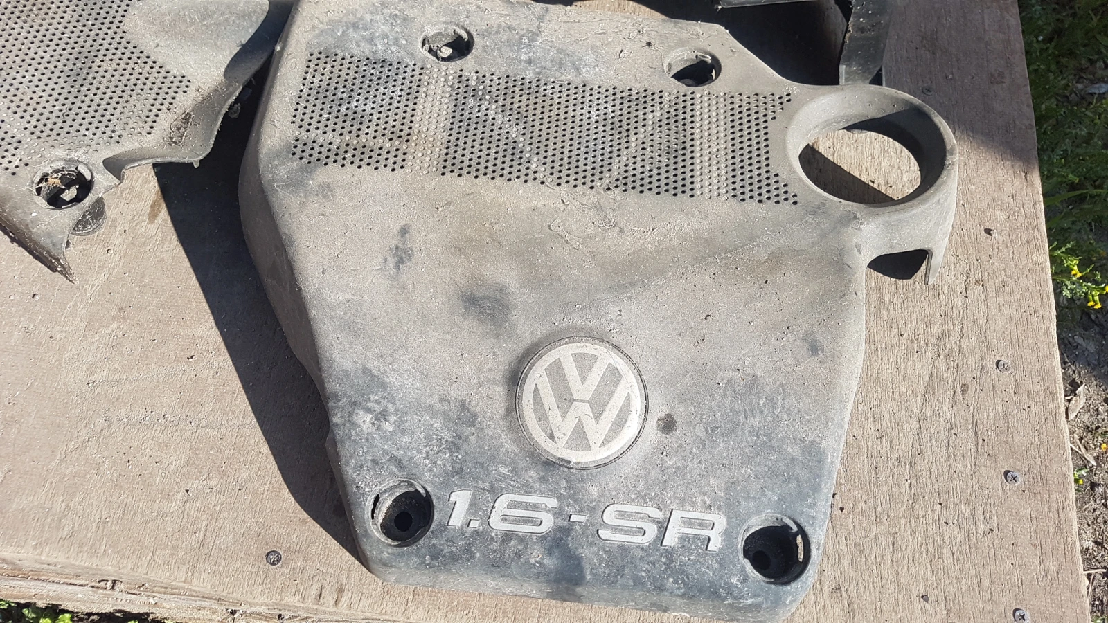 VW Golf 1.6I SR Капаци на двигатела., снимка 2 - Автомобили и джипове - 53778757