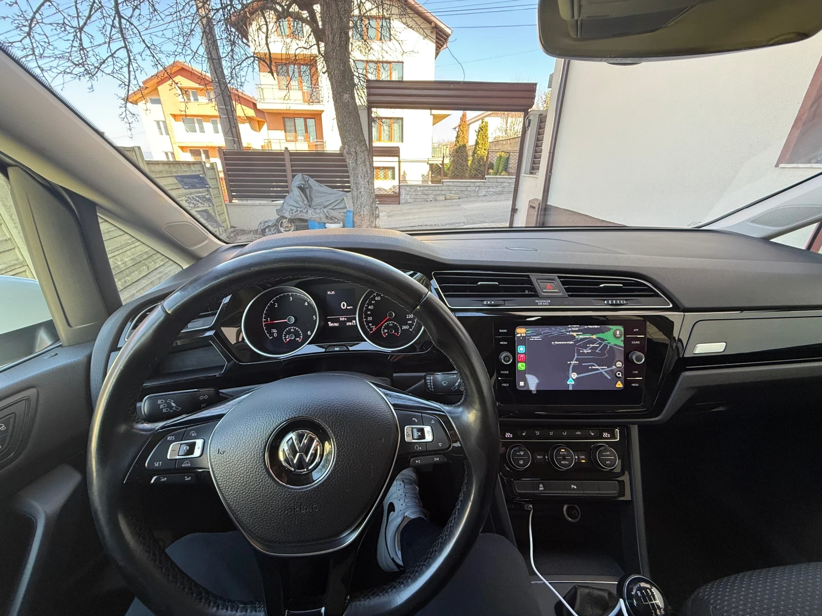 VW Touran 1.6 TDI 116p.s. 7 МЕСТЕН, снимка 10 - Автомобили и джипове - 53799894