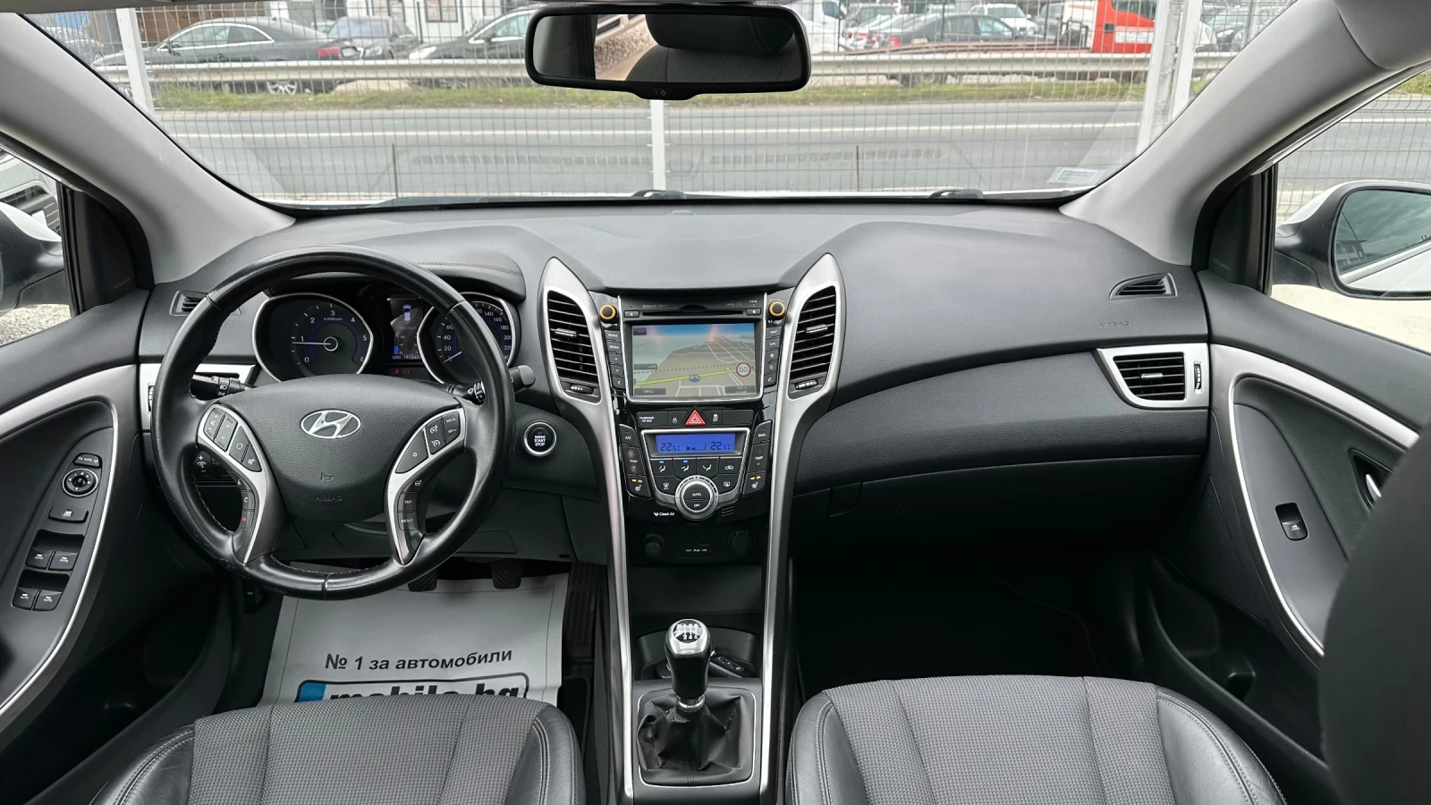Hyundai I30 1.6crdi Pack Premium Вс.екстри!, снимка 10 - Автомобили и джипове - 53901739
