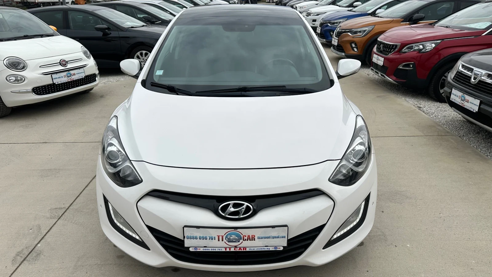 Hyundai I30 1.6crdi Pack Premium Вс.екстри!, снимка 2 - Автомобили и джипове - 53901739