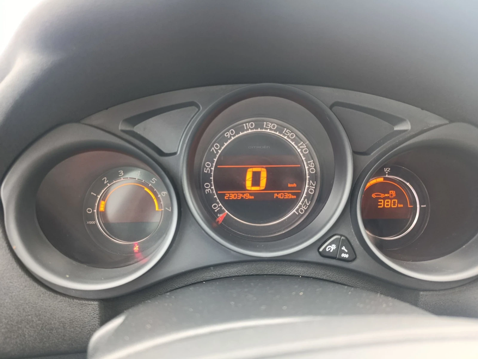 Citroen C4, снимка 11 - Автомобили и джипове - 53915645