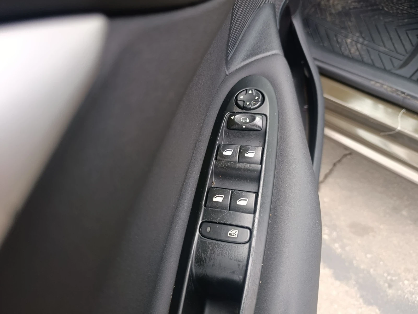 Citroen C4, снимка 9 - Автомобили и джипове - 53915645