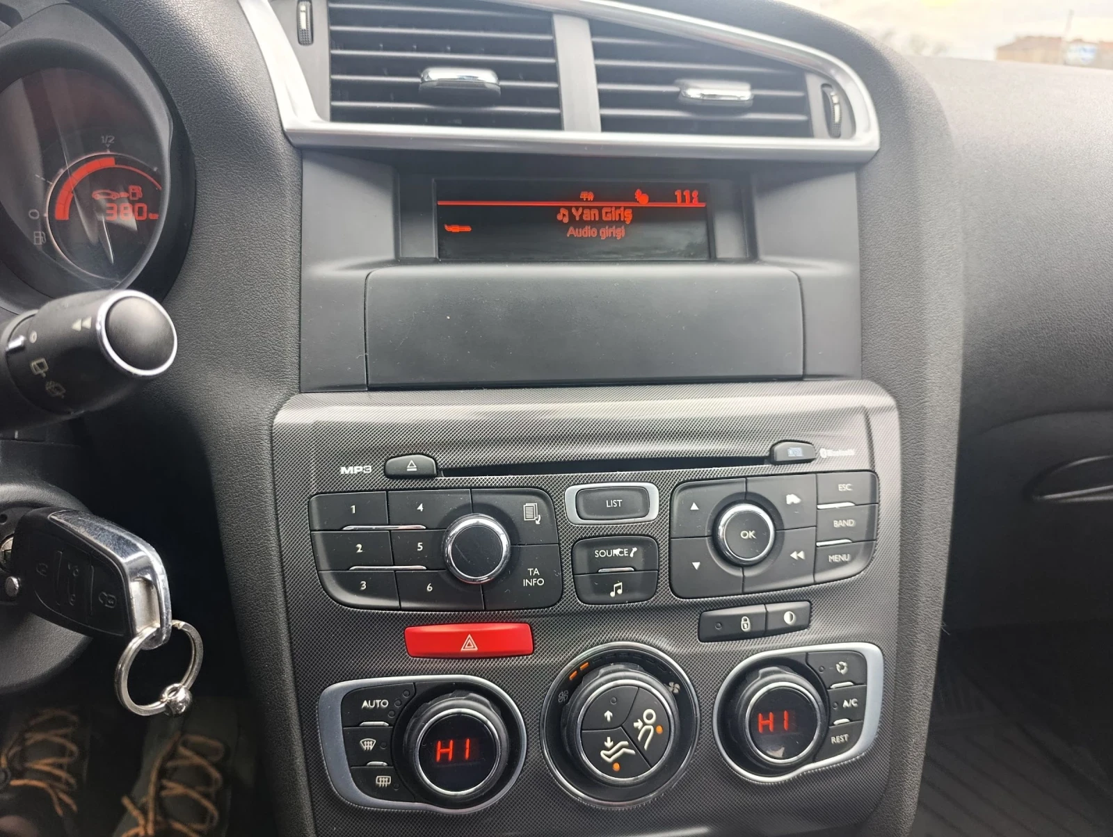 Citroen C4, снимка 13 - Автомобили и джипове - 53915645