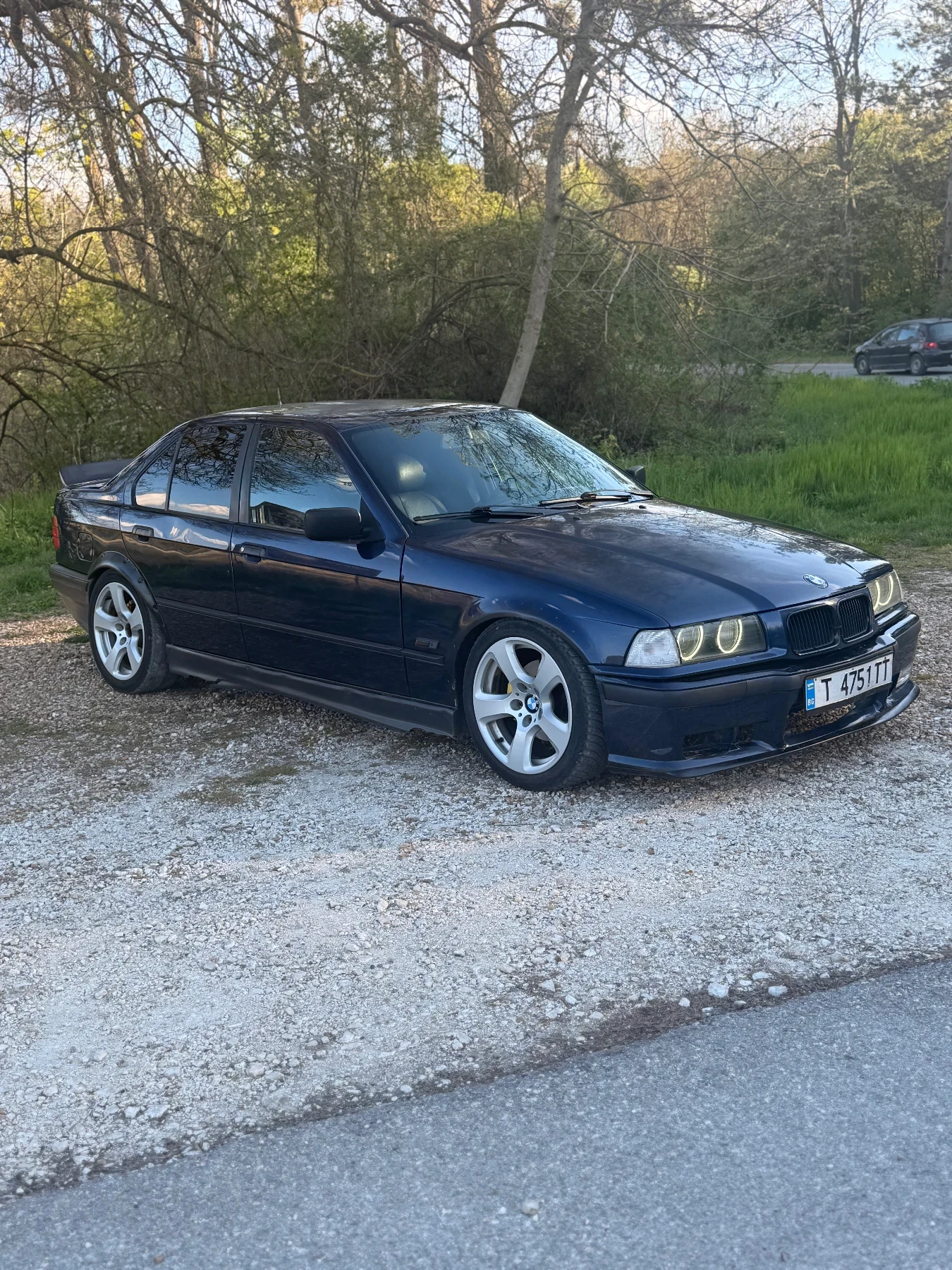 BMW 320, снимка 7 - Автомобили и джипове - 54305780