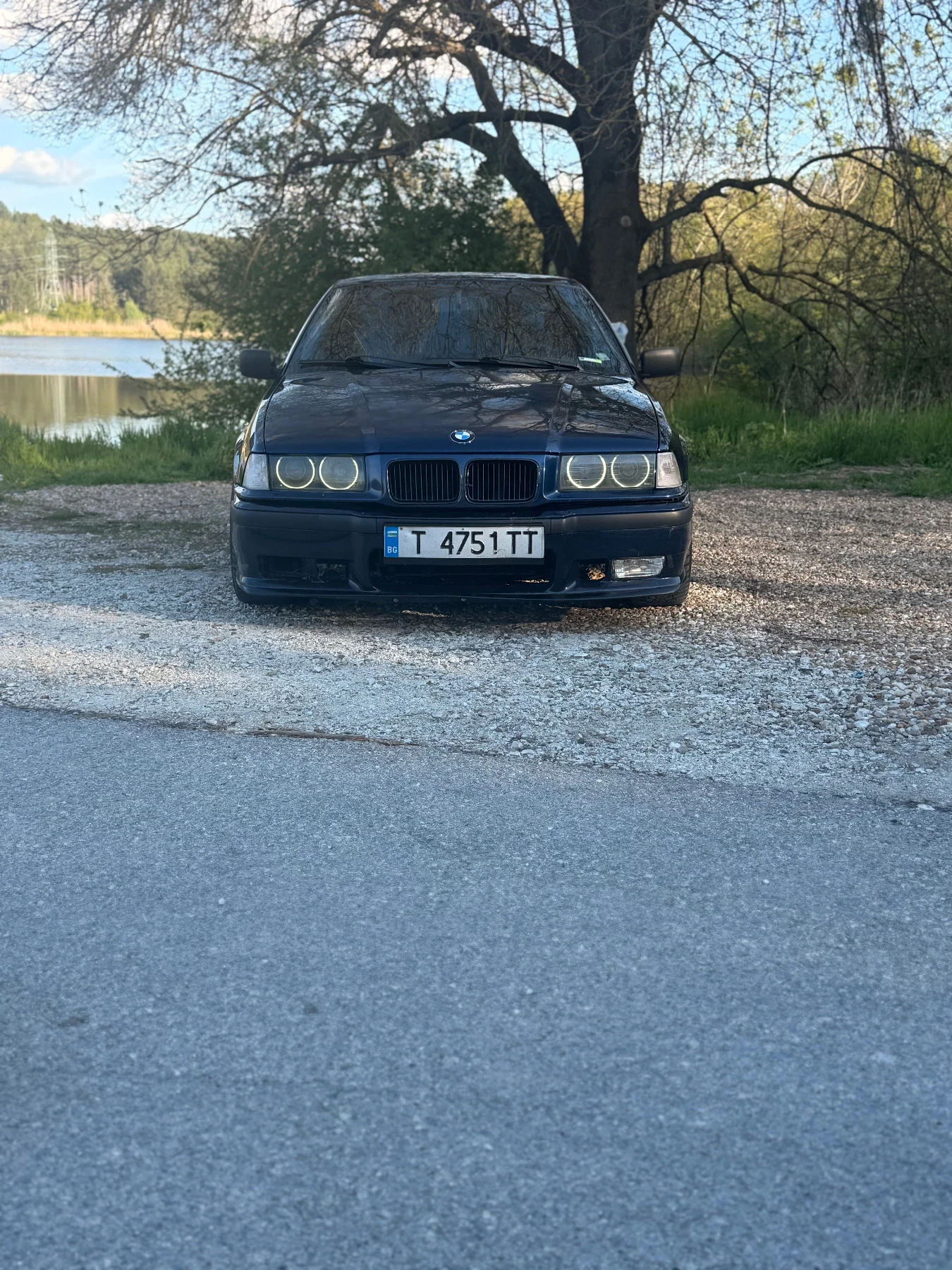 BMW 320, снимка 2 - Автомобили и джипове - 54305780
