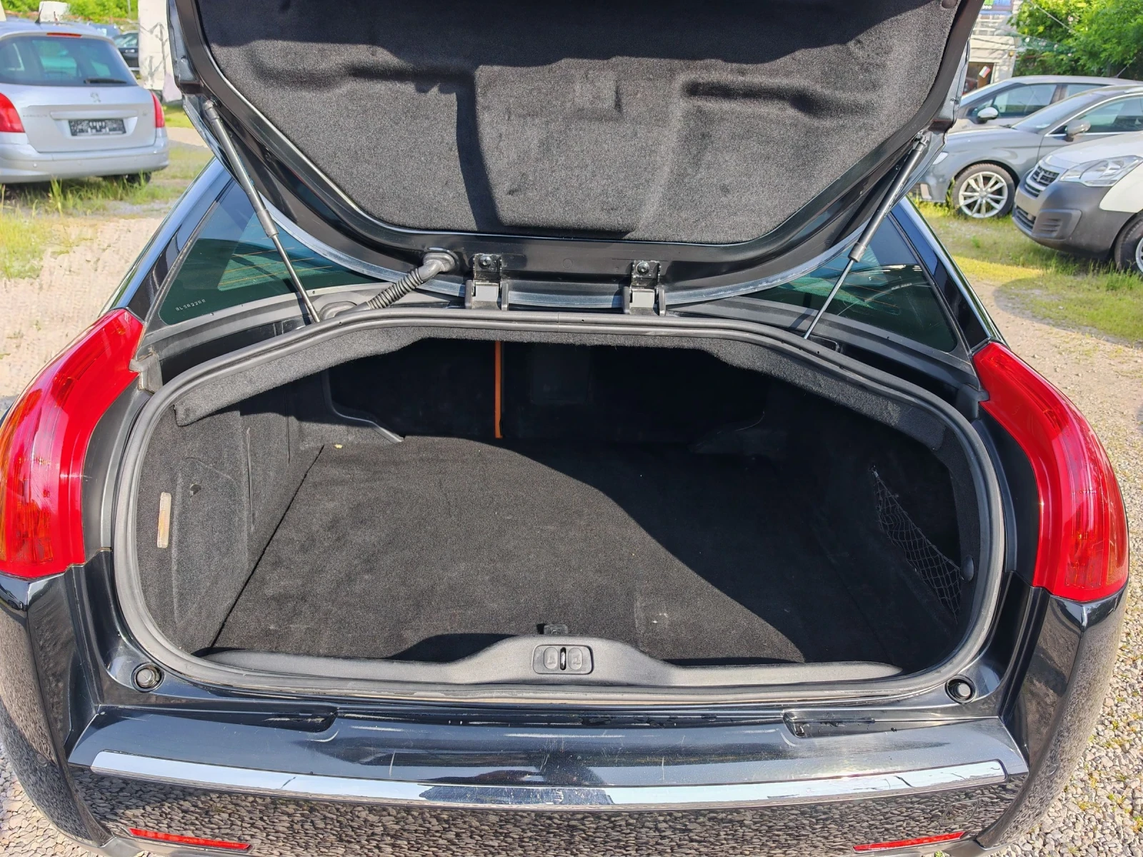 Citroen C6 3.0HDI-240k.ТОП СЪСТОЯНИЕ, НАПЪЛНО ОБСЛУЖЕН , снимка 17 - Автомобили и джипове - 54623182