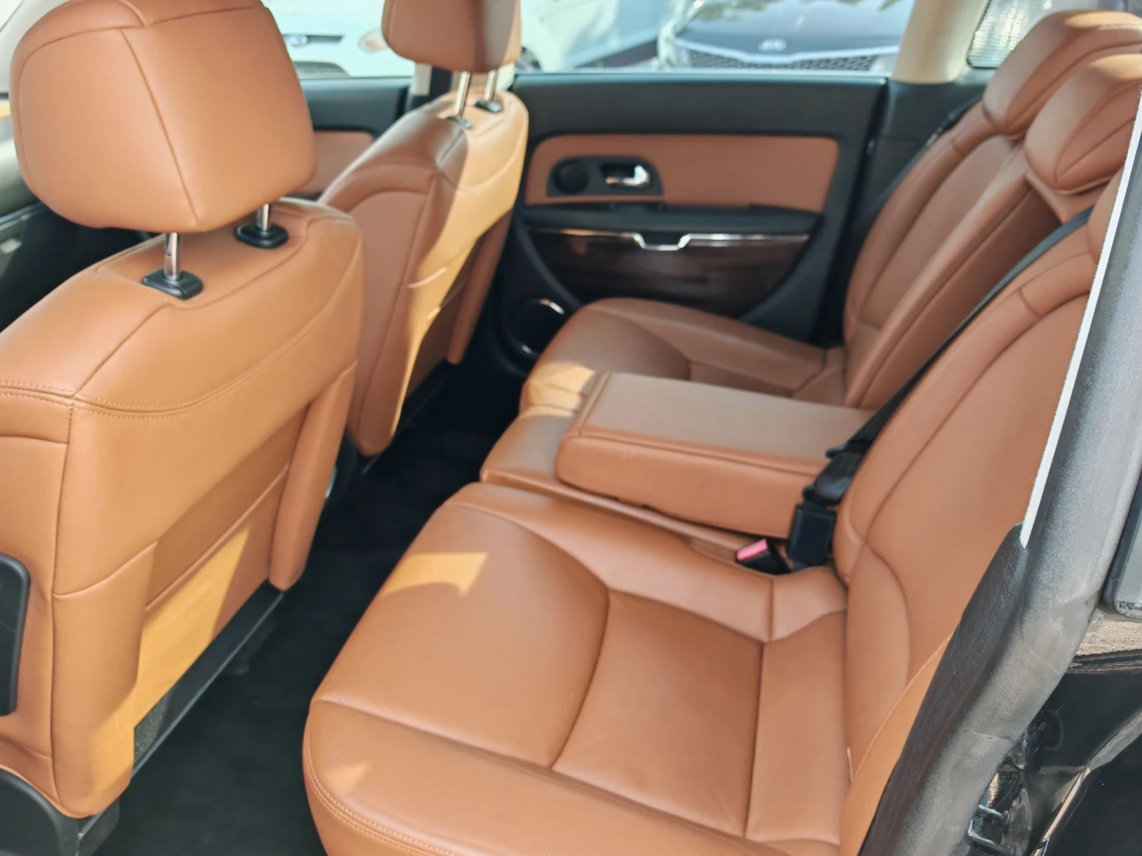 Citroen C6 3.0HDI-240k.ТОП СЪСТОЯНИЕ, НАПЪЛНО ОБСЛУЖЕН , снимка 6 - Автомобили и джипове - 54623182