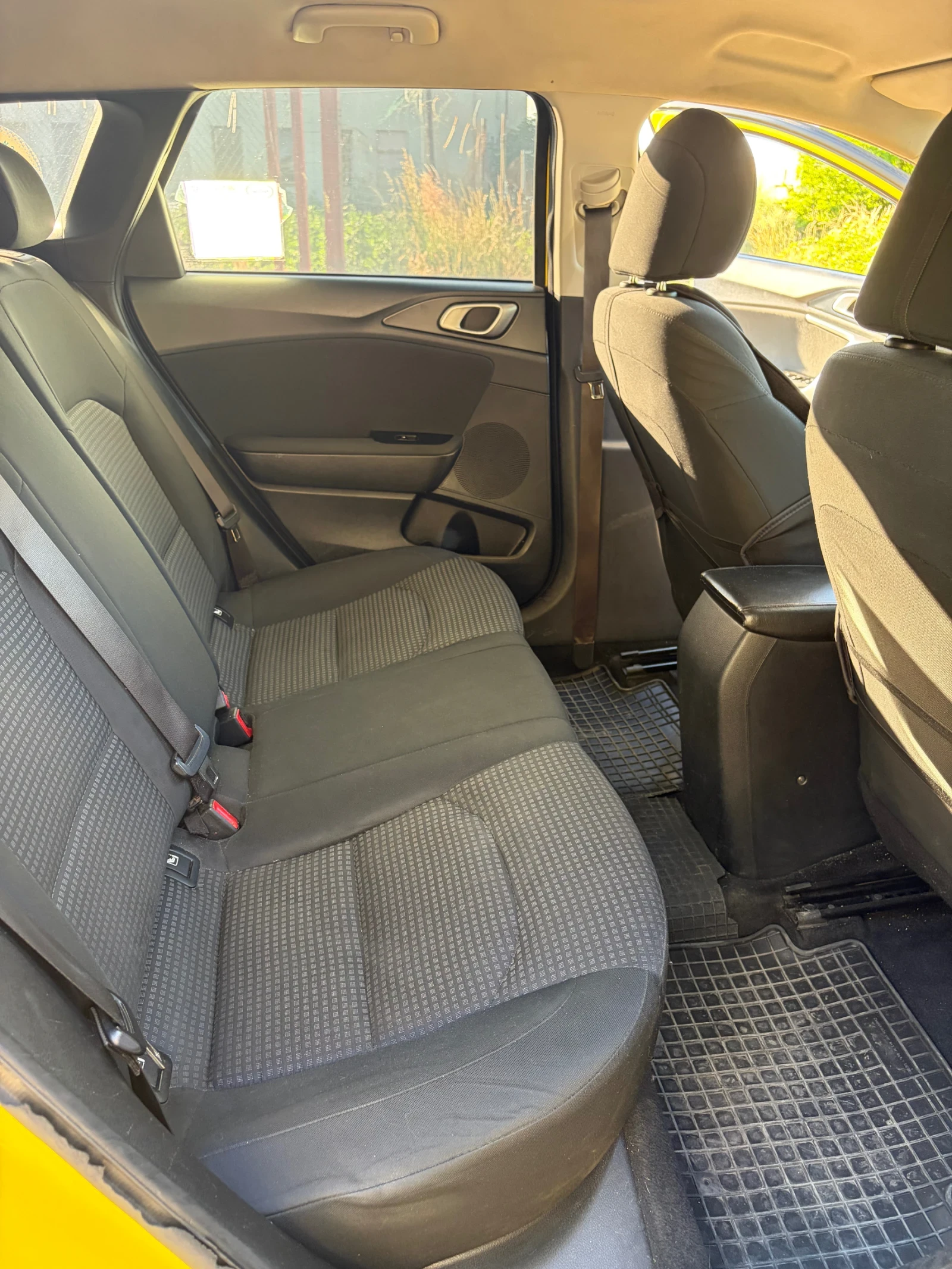 Kia Ceed, снимка 6 - Автомобили и джипове - 54824700