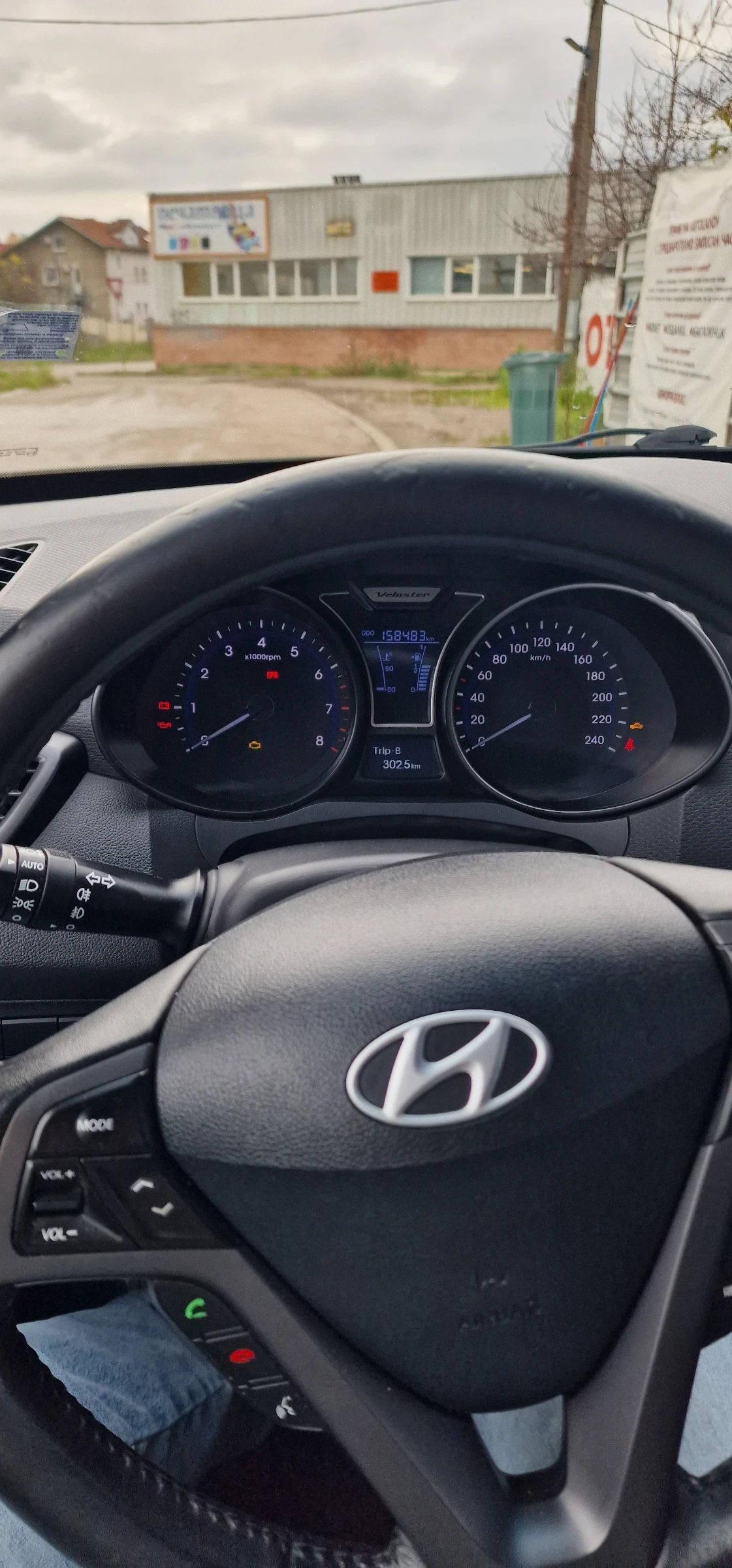 Hyundai Veloster  FS, снимка 11 - Автомобили и джипове - 54994537