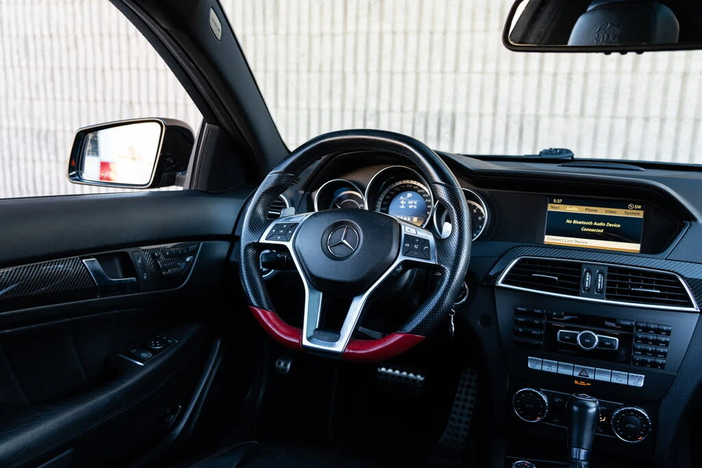 Mercedes-Benz C 63 AMG BLACK SERIES , снимка 16 - Автомобили и джипове - 55392338