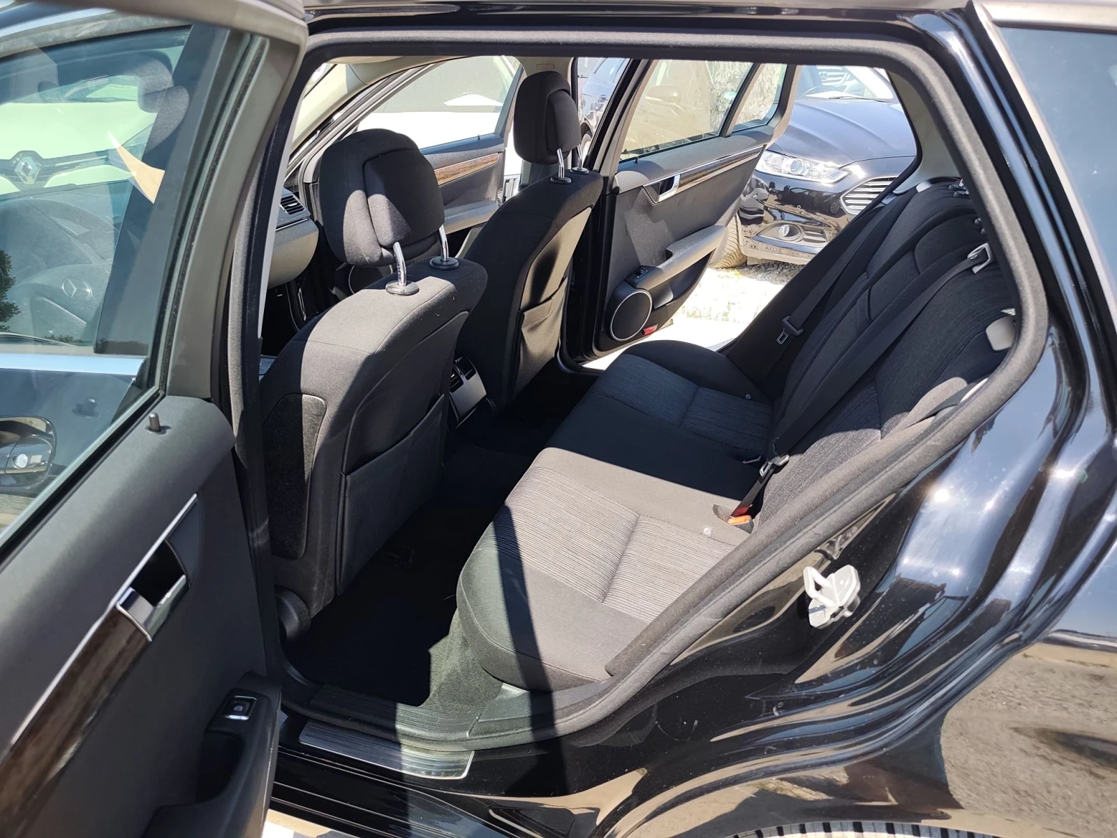 Mercedes-Benz C 220 ОМ 646, снимка 8 - Автомобили и джипове - 55749846