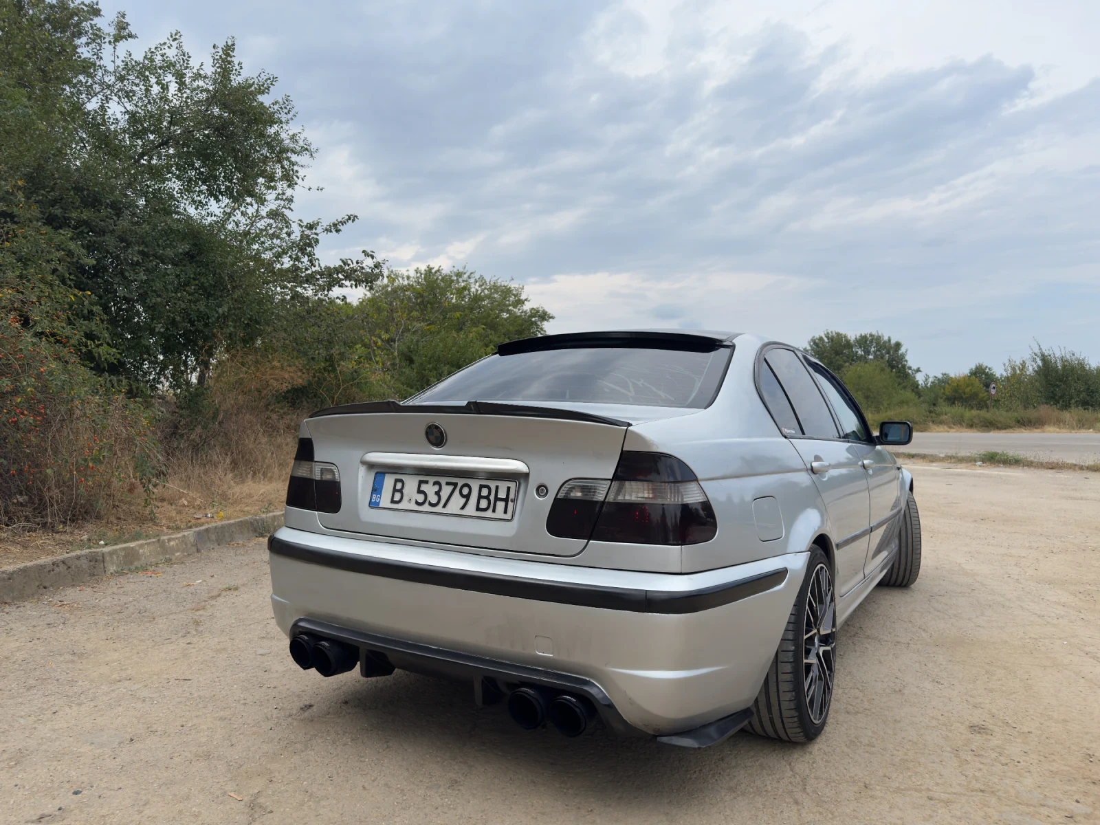 BMW 320, снимка 6 - Автомобили и джипове - 55790798