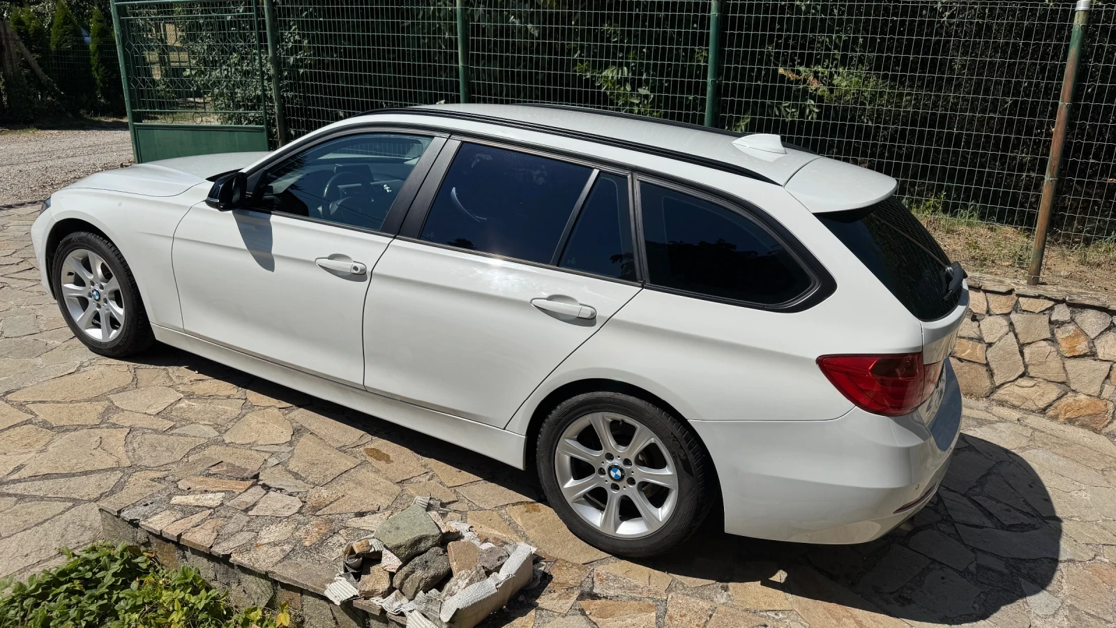 BMW 320 F31, снимка 4 - Автомобили и джипове - 55891189