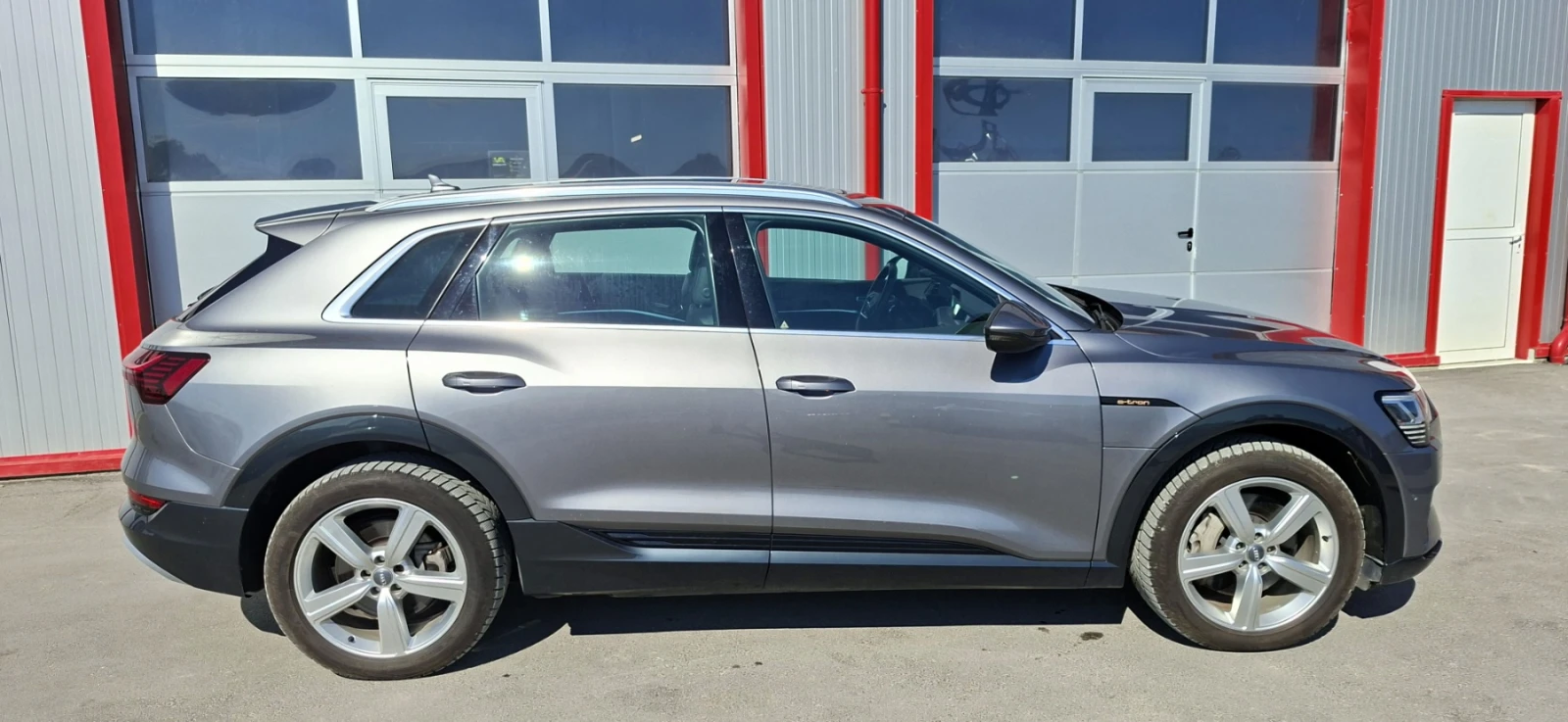 Audi E-Tron 55, снимка 5 - Автомобили и джипове - 56130181