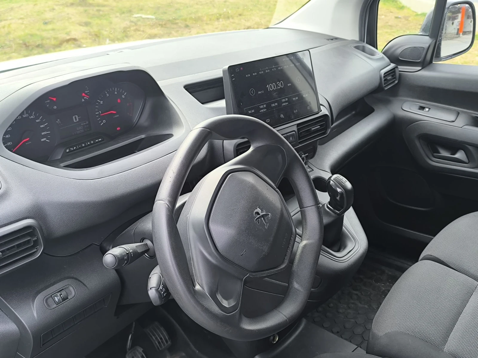 Peugeot Partner, снимка 10 - Автомобили и джипове - 56229734