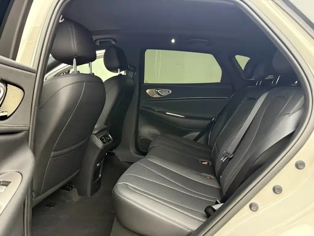 BYD Sea Lion 06 605 Pilot Pro Edition | 360 ������ | �������� |  | Mobile.bg � ����������� 7