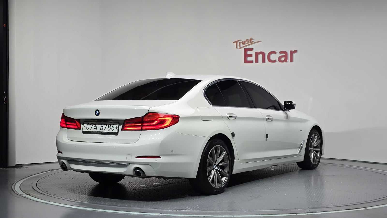BMW 520 HUD ��. �������� ��� ������ ����* encareu.com | Mobile.bg � ����������� 2