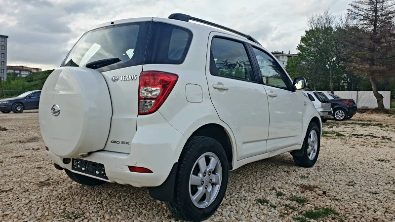 Daihatsu Terios 1.5 vvti 4x4 automatic, снимка 5 - Автомобили и джипове - 45437672