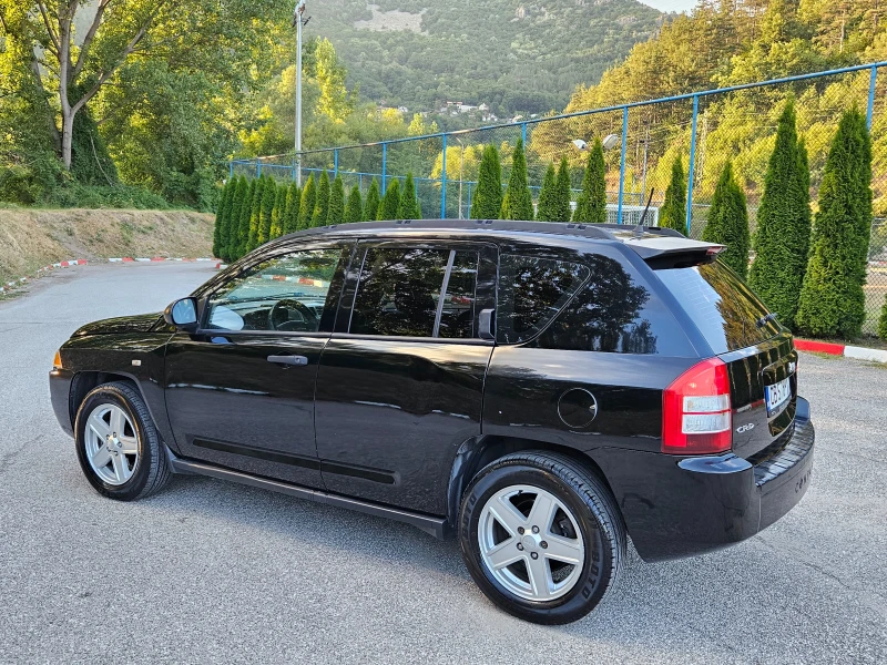 Jeep Compass 2.0Tdi 4x4/Klimatik/Euro-4, снимка 4 - Автомобили и джипове - 46832057